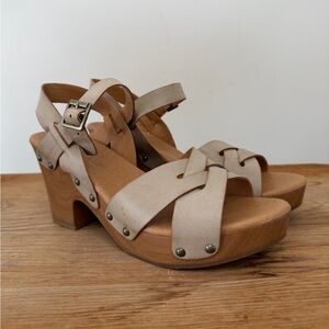 Korks Beige Nude Bagley Strap Sandal Heel Wooden Clog Cottage Core Women’s 9